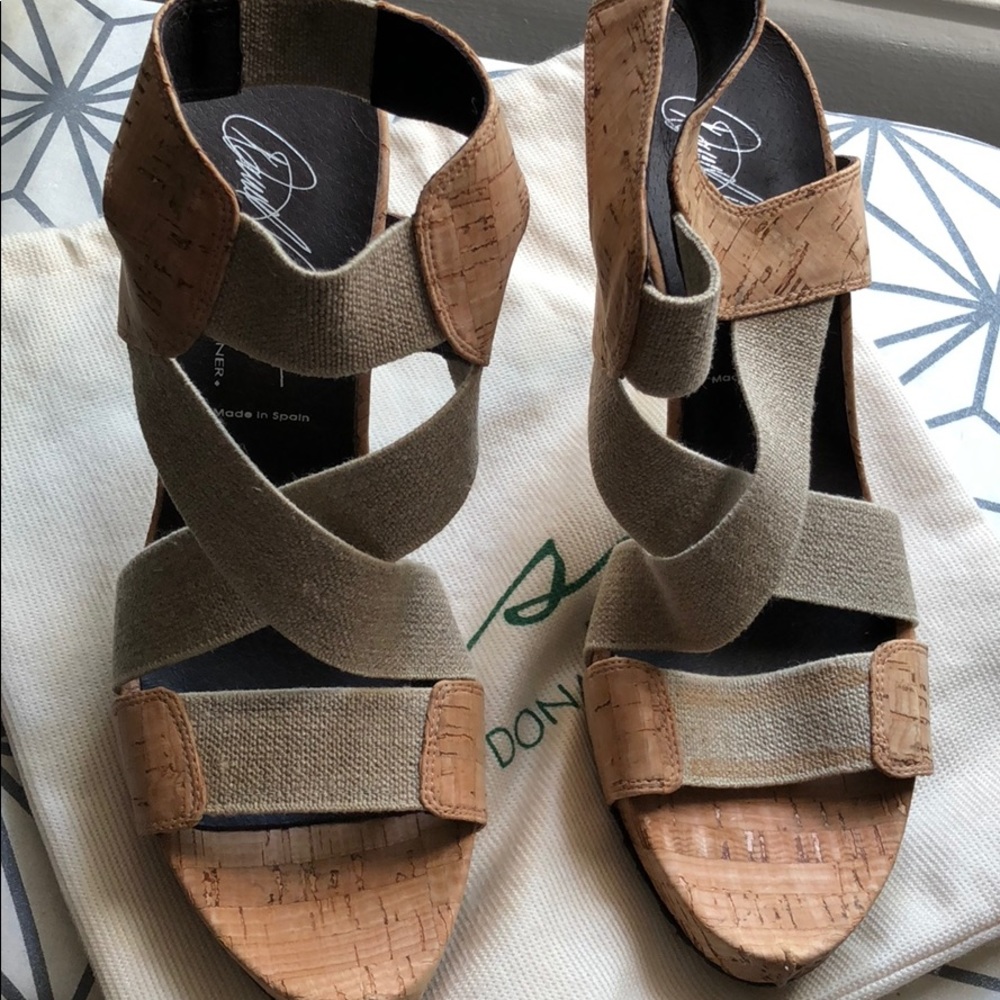 Lisa for Donald J Pliner heels